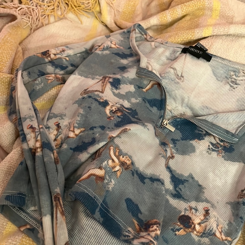 Forever 21 angel long-sleeve🤍💙